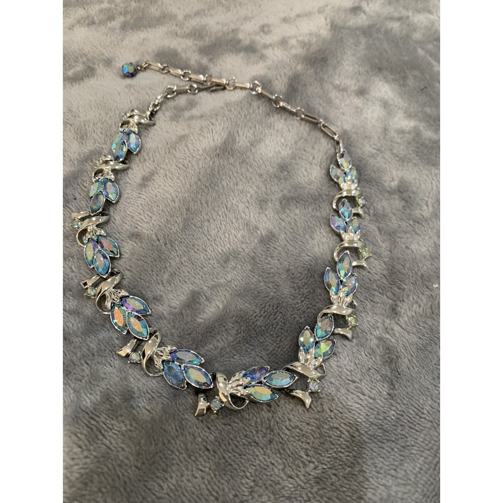 Vintage Signed Coro Blue Aurora Borealis Crystal Silver Tone Leaf Necklace